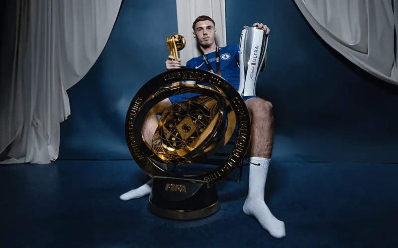 تحرك مفاجئ من نادي تشيلسي لحسم مصير كول بالمر مع الفريق لسنوات طويلة